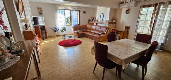 Dpt Corse (20), à vendre POGGIO MEZZANA maison T4-T5 de 148m² + studio,Terrain 2400m² proche plage et commerces