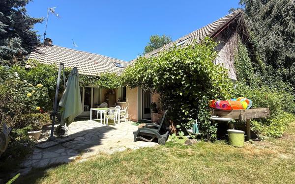 Maison à vendre    5 pièces • 192 m2 Bouffémont