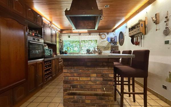 Maison à vendre    5 pièces • 192 m2 Bouffémont