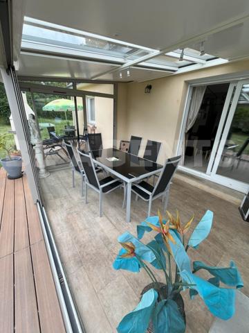 “À Rosporden, découvrez une maison familiale alliant confort moderne, calme et économies d’énergie –