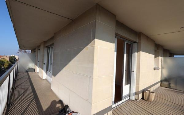 Appartement à vendre    2 pièces • 38 m2 Les Pavillons-sous-Bois