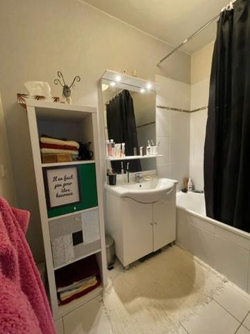 Beau T3 avec balcon en résidence !