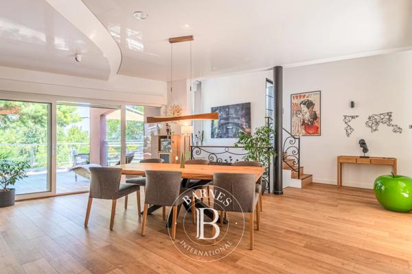 Évian-les-Bains, Maison 3 Chambres -  267 m² à vendre