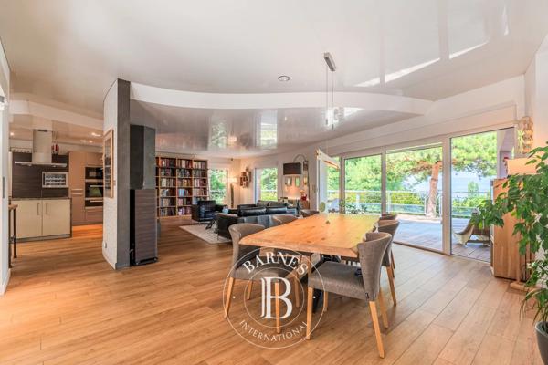 Évian-les-Bains, Maison 3 Chambres -  267 m² à vendre