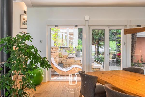 Évian-les-Bains, Maison 3 Chambres -  267 m² à vendre