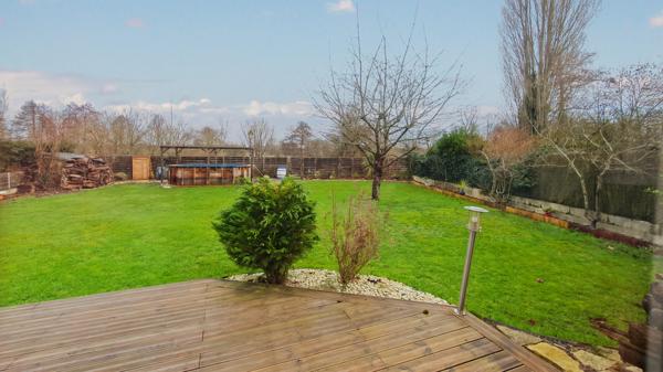 Houdan (78550) Houdan, maison familiale 5 chambres dont une en bas