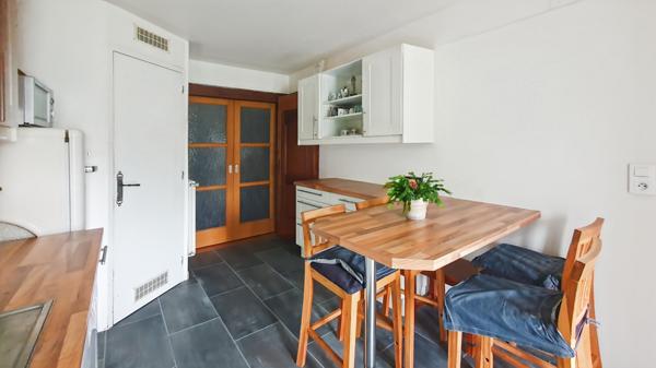 Houdan (78550) Houdan, maison familiale 5 chambres dont une en bas