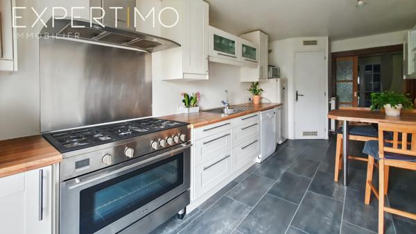 Houdan (78550) Houdan, maison familiale 5 chambres dont une en bas