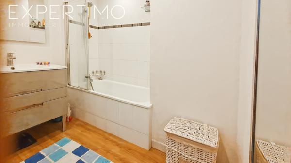 Houdan (78550) Houdan, maison familiale 5 chambres dont une en bas