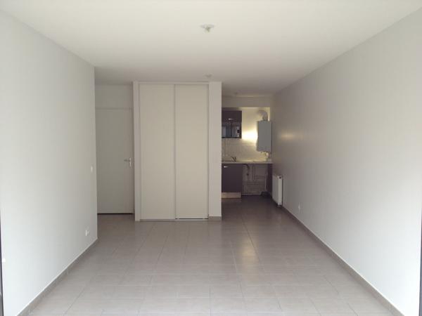 BORDEAUX SAINT JEAN - T1 BBC de 30 m² + 10 m² de terrasse