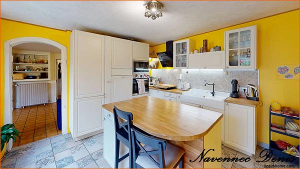 Maison de charme avec 3 chambres proche du centre-ville et des écoles – 190 000 €