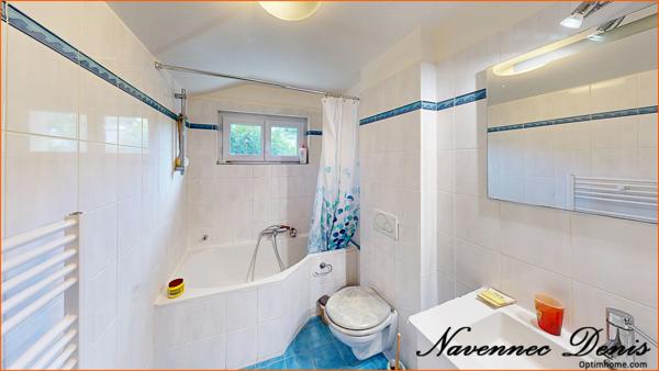 Maison de charme avec 3 chambres proche du centre-ville et des écoles – 190 000 €