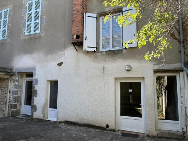 Immeuble à vendre |  Le Dorat |  444 m²