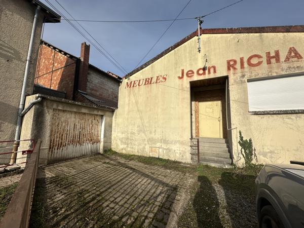 Rethel (08300) Local situé en centre ville de Rethel, à deux pas de la gare