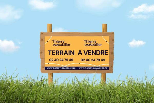 Terrain 817m²