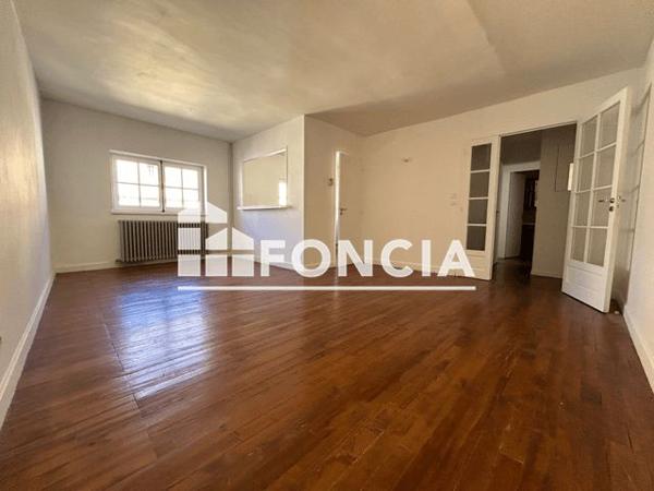 Location Appartement 2 pièces 40 m² - 40 BIS RUE DE VERDUN Carcassonne 11000