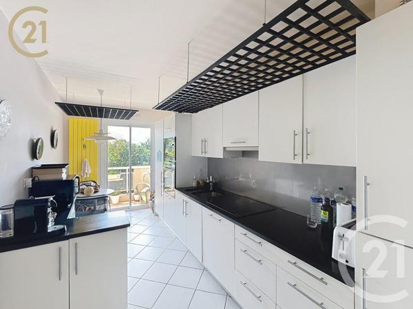 Appartement T4 à vendre  4 pièces - 94,18 m2 ST MALO - 35