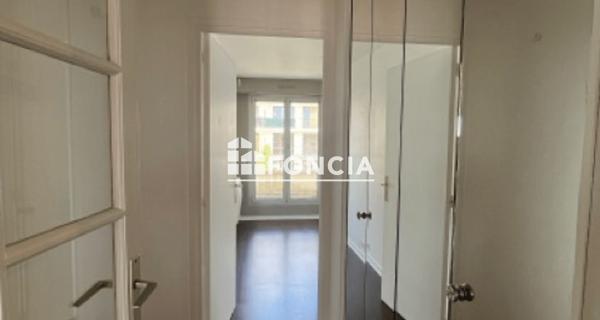 Location Appartement 3 pièces 91.81 m² - La Varenne St Hilaire 94210