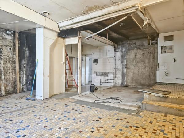 Ensemble immobilier - Local commercial, partie production et son habitation avec vue sur rivière