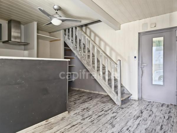 Ensemble immobilier - Local commercial, partie production et son habitation avec vue sur rivière