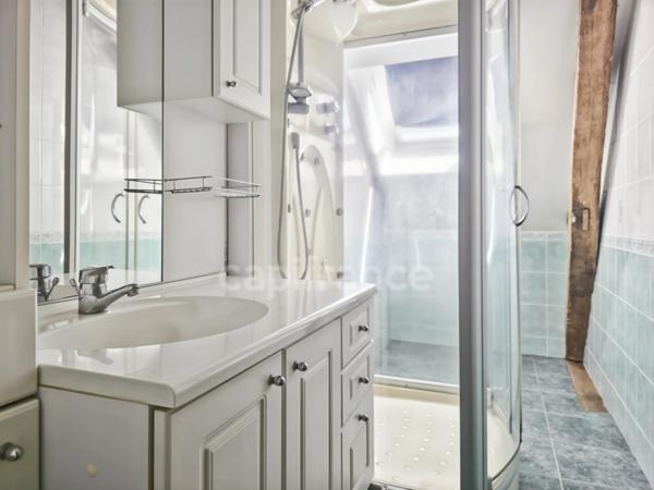 Ensemble immobilier - Local commercial, partie production et son habitation avec vue sur rivière