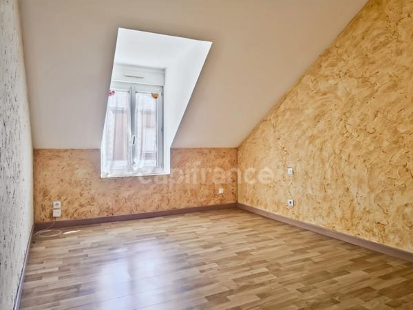 Ensemble immobilier - Local commercial, partie production et son habitation avec vue sur rivière