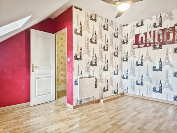 Ensemble immobilier - Local commercial, partie production et son habitation avec vue sur rivière