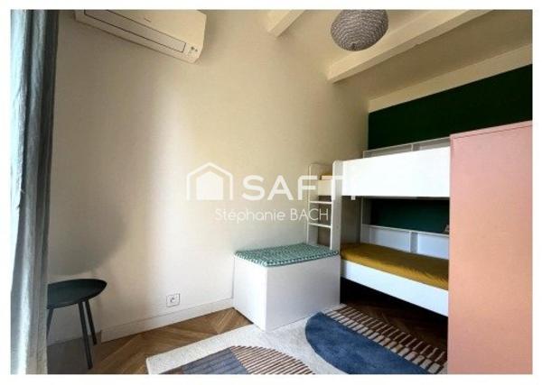 Élégance et Horizon Bleu au Cœur des Lecques