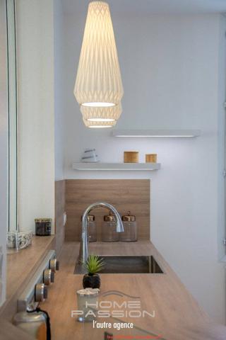 ROYAN HYPER CENTRE  SUPERBE APPARTEMENT ENSOLEILLE