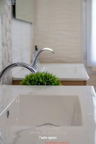 ROYAN HYPER CENTRE  SUPERBE APPARTEMENT ENSOLEILLE