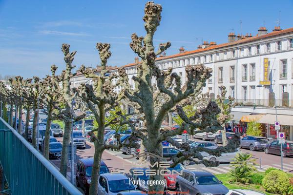 ROYAN HYPER CENTRE  SUPERBE APPARTEMENT ENSOLEILLE