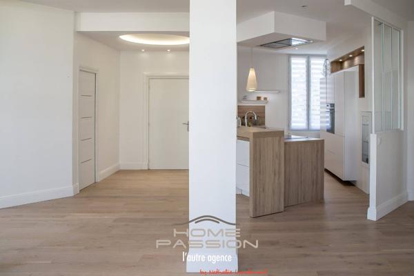 ROYAN HYPER CENTRE  SUPERBE APPARTEMENT ENSOLEILLE