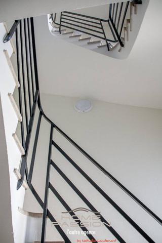 ROYAN HYPER CENTRE  SUPERBE APPARTEMENT ENSOLEILLE