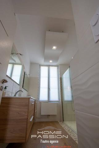 ROYAN HYPER CENTRE  SUPERBE APPARTEMENT ENSOLEILLE