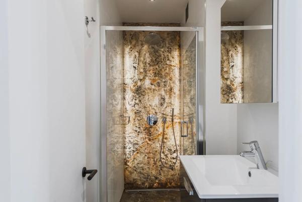 REIMS, Appartement T5 proche Cathédrale