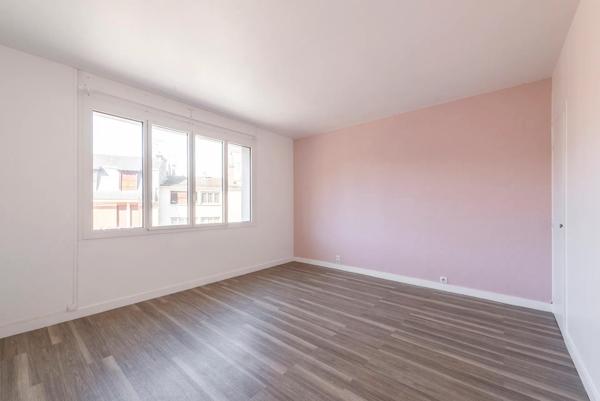 REIMS, Appartement T5 proche Cathédrale