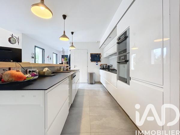 Maison à vendre 6 pièces 140 m² La Chapelle-sur-Erdre