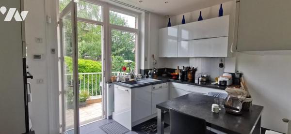 Proximité Gare d'Arras, maison de ville 173 m² avec jardin et garage