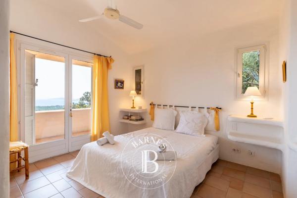 Porto-Vecchio, Villa 7 Chambres -  229 m² à vendre