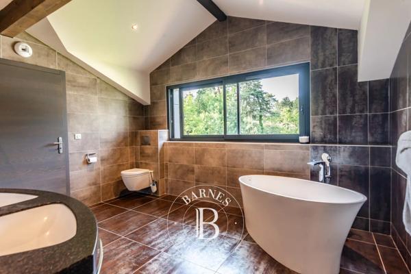 Sciez, Maison 5 Chambres -  274 m² à vendre