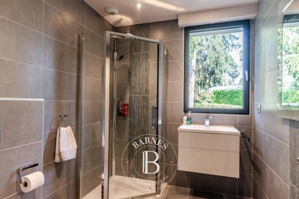 Sciez, Maison 5 Chambres -  274 m² à vendre