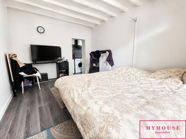 Studio
                                                                                                                                                                                                                                                                                                                        1 pièce(s)                                                                                                                                                                                                                                                                                                                              17  m²
