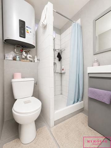 Studio
                                                                                                                                                                                                                                                                                                                        1 pièce(s)                                                                                                                                                                                                                                                                                                                              17  m²