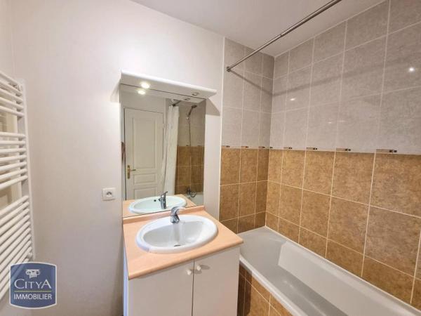 Appartement à louer 2 pièces 42.56m²