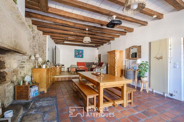 Maison familiale du XIVe avec vaste jardin et piscine en coeur de ville