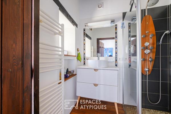 Maison familiale du XIVe avec vaste jardin et piscine en coeur de ville