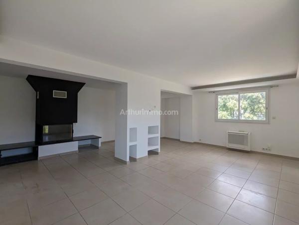 Location Appartement 5 pièces 141 m2 à Mezzavia