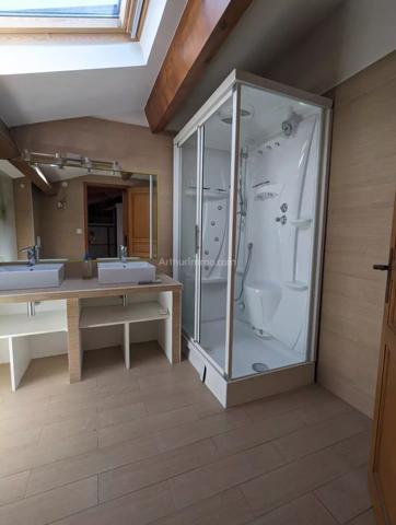 Location Appartement 5 pièces 141 m2 à Mezzavia