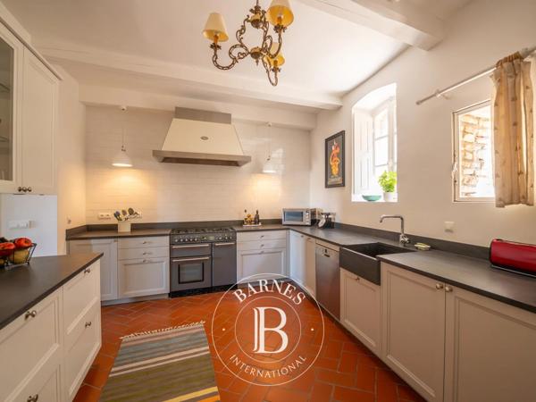 Forcalquier, Maison 3 Chambres -  500 m² à vendre