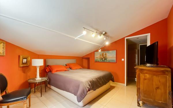 Appartement à vendre    4 pièces • 122,83 m2 Saint-Raphaël